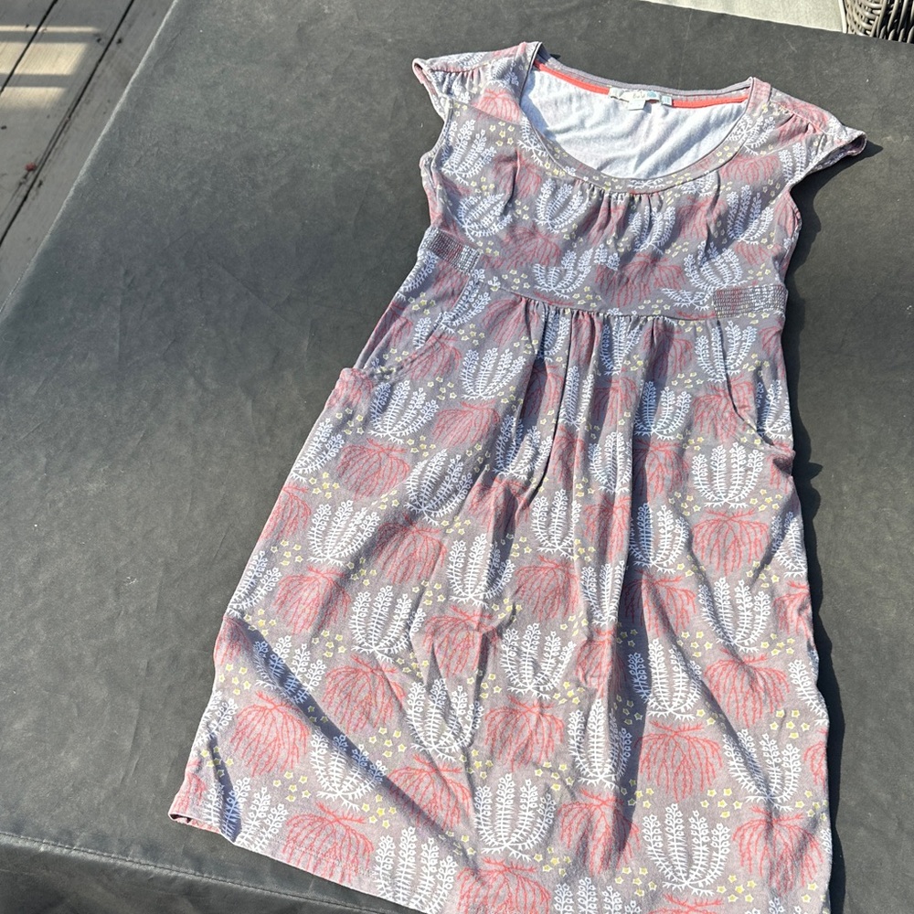 Boden Floral Print Sleeveless Dress - Gray & Coral